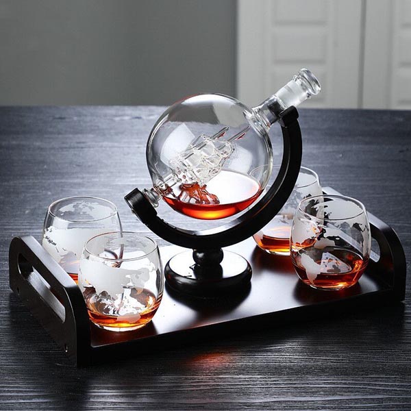 Globe shaped glass decanter